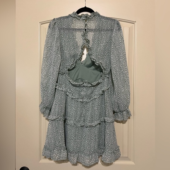 Deep-V Ruffle Floral Mini Dress - Picture 4 of 5